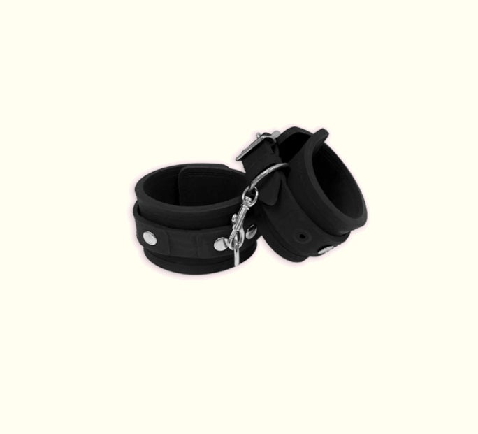 Onyx Hand Cuffs
